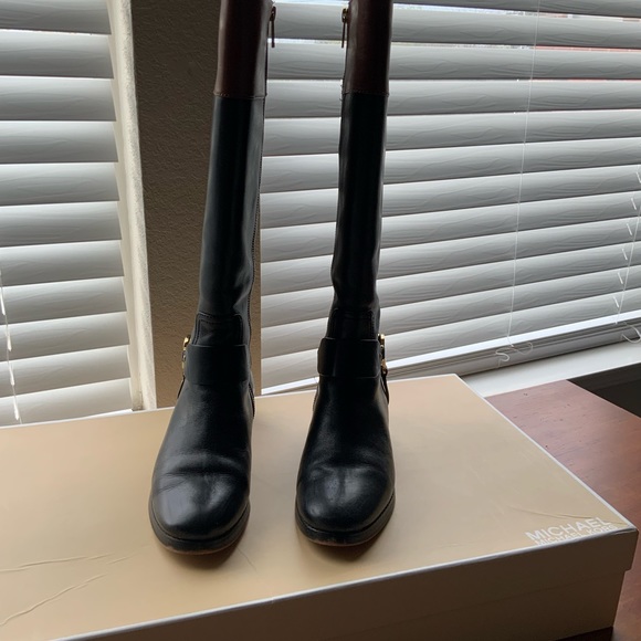 Micheal Kors Fulton Harness Boot - Picture 3 of 9